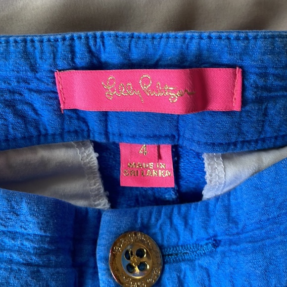 Scalloped detail shorts - Picture 2 of 2